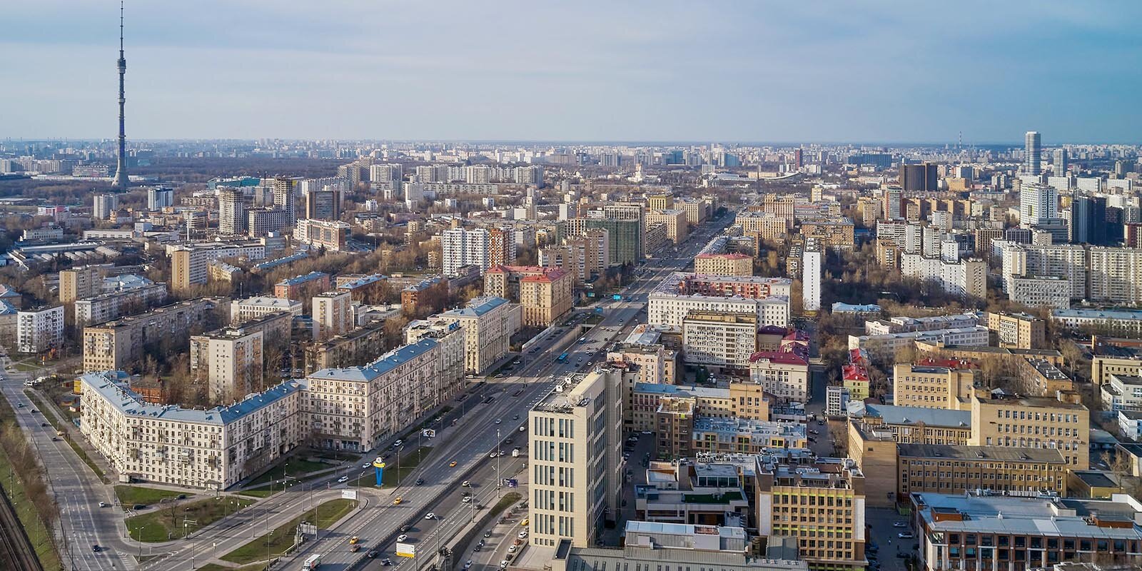 Город передал в собственность москвичей почти 2,5 тысячи нежилых помещений